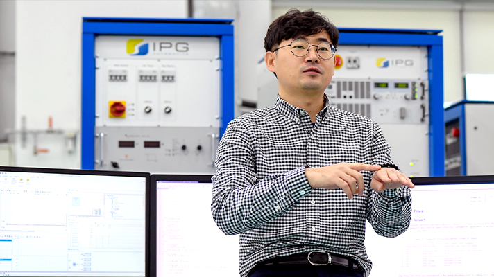 Chassis Control Logic Development Team Senior Researcher Jong Hun Choi