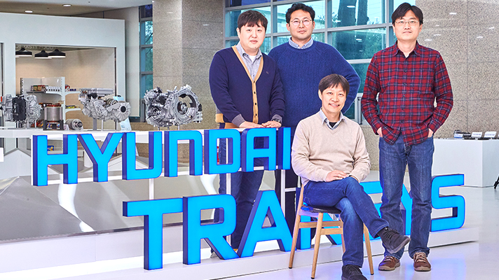 Hyundai Transys Senior Researcher Jooyoung Kim, Senior Researcher Seungmin Myung, Senior Researcher