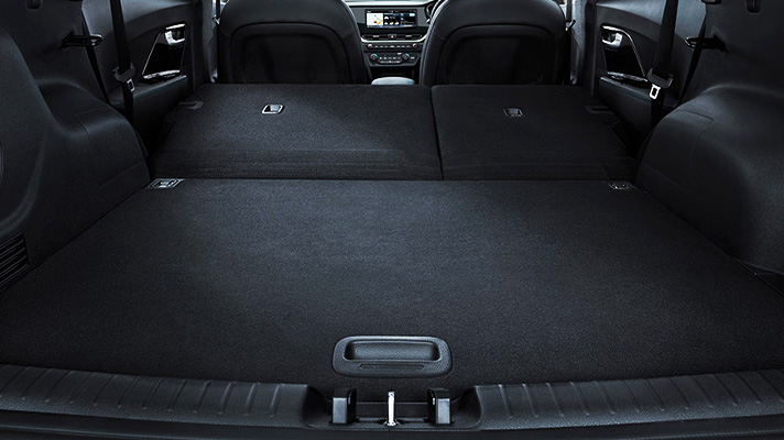 니로 EV의 넉넉한 짐 공간