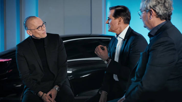 프로페시 개발에 참여한 (왼쪽부터) 현대차 유럽권역상품실장 안드레아스 호프만 상무, 상품본부장 토마스 쉬미에라 부사장, 현대차 디자인담당 루크 동커볼케 부사장의 대화