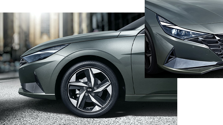 아마존 그레이 컬러 아반떼 차량