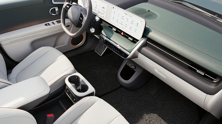 현대자동차 아이오닉 5 운전석 인테리어