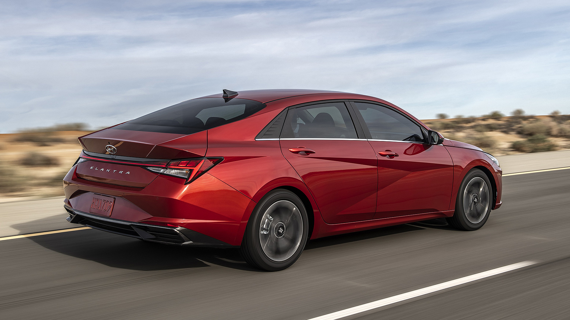 Hyundai Elantra Wins Prestigious 2021 North American Car of the Year???