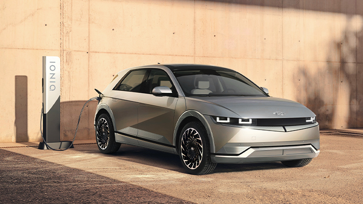 충전 중인 현대자동차 아이오닉 5