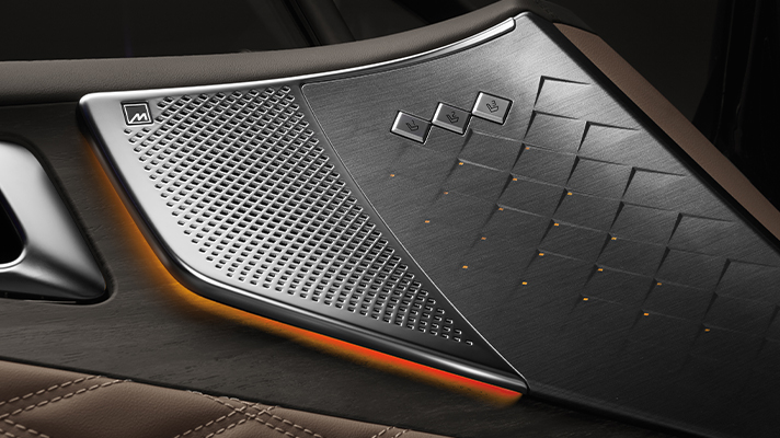 기아 K8 도어 트림