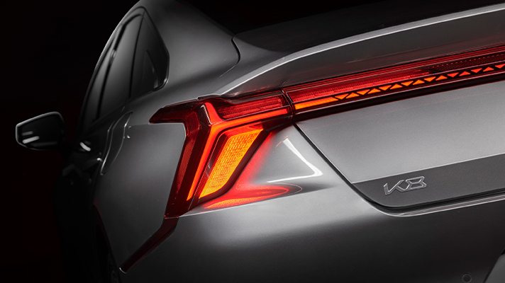 기아 K8 왼쪽 태일램프