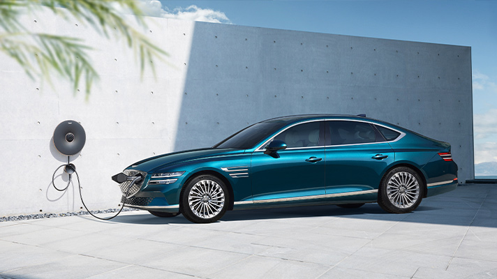 충전중인 제네시스 G80 전동화 모델