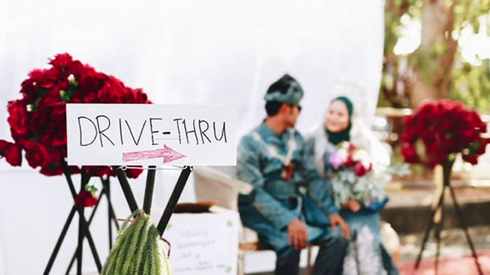 Dinas Bridal 페이스북 화면