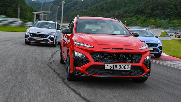 Front view of Hyundai Kona N running on a track