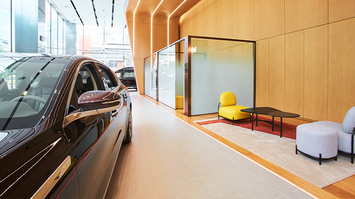 전시 공간과 로비