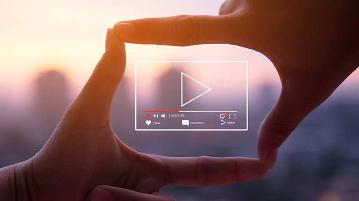 동영상 스트리밍 플레이어의 UI 모습