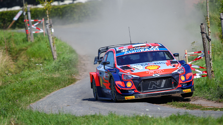 Front side view of Hyundai i20 WRC racing car