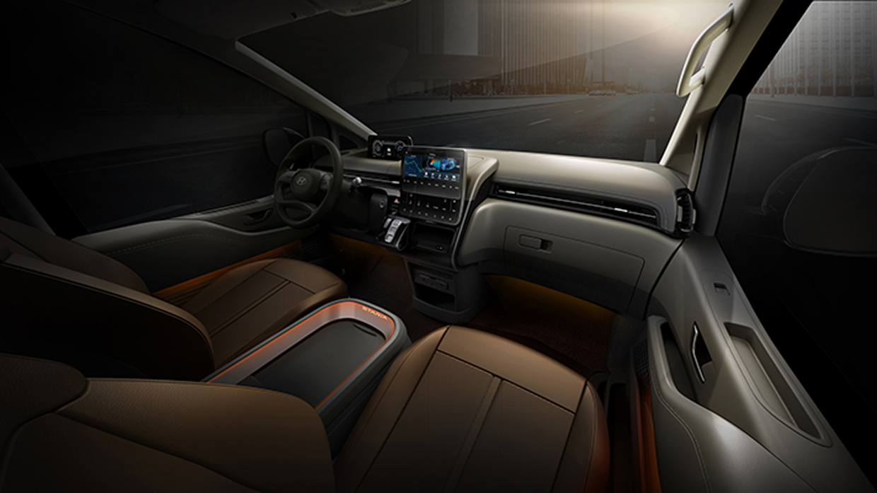 현대자동차 스타리아 대시보드 모습