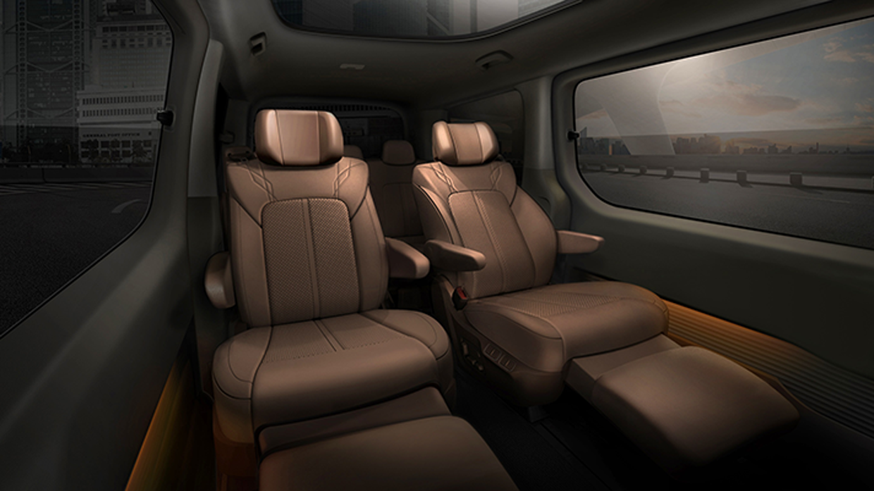 현대자동차 스타리아 뒷좌석 모습