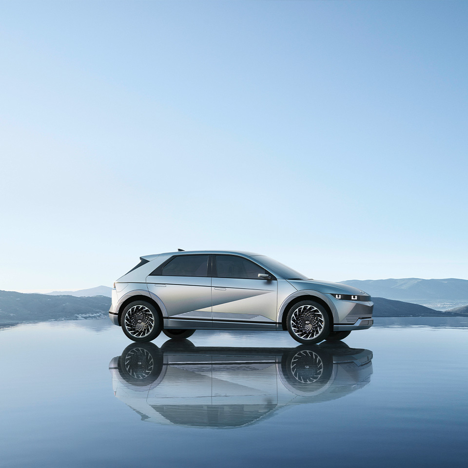 Side view of Hyundai IONIQ 5 standing on water