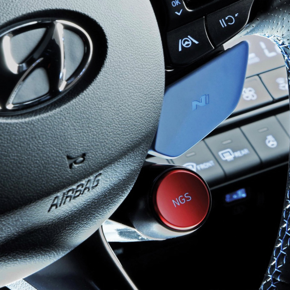 Hyundai Avante N steering wheel and NGS