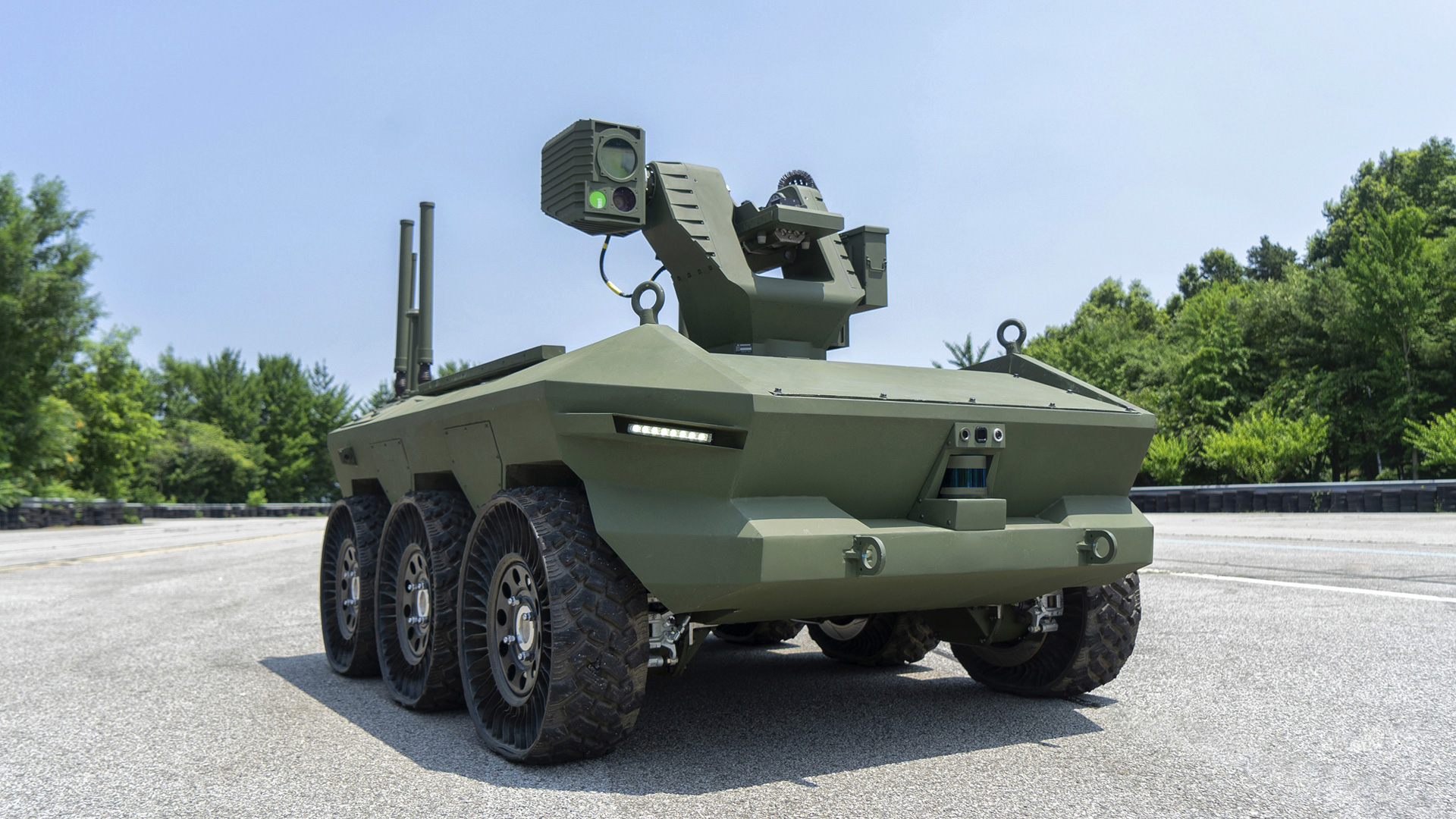 Unmanned vehicle with enhanced performance based on HR-Sherpa