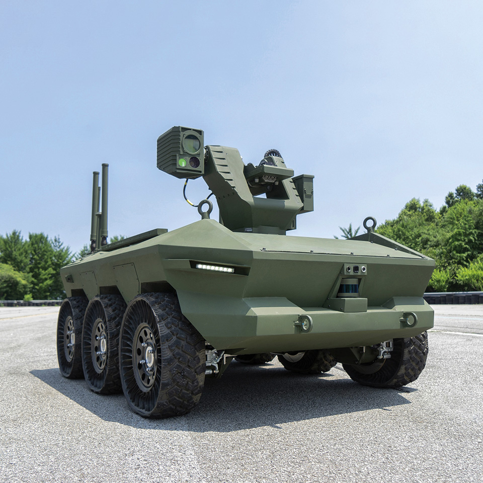 Unmanned vehicle with enhanced performance based on HR-Sherpa