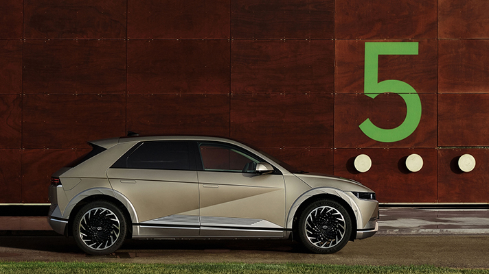 아이오닉 5의 측면