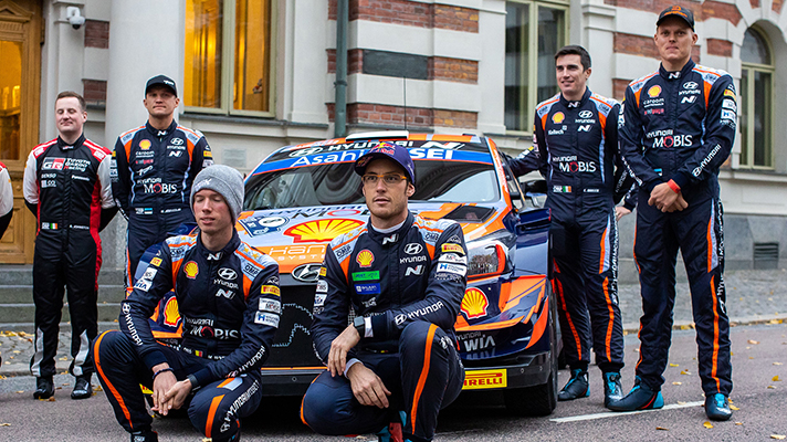 Hyundai team group photo