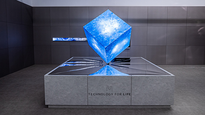 광주비엔날레 기아 전시관에 있는 작품