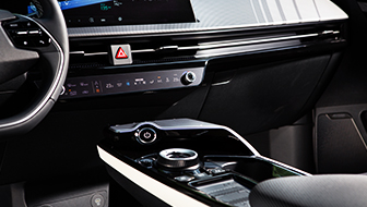 EV6 전자식 변속 다이얼과 디스플레이