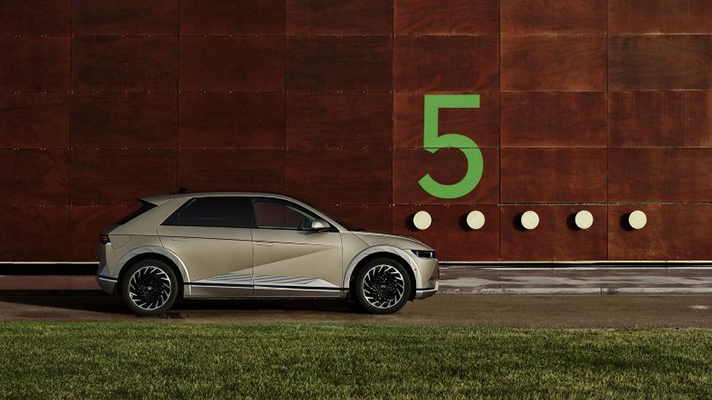 아이오닉 5 측면