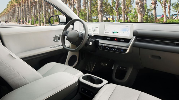 아이오닉 5 실내 공간