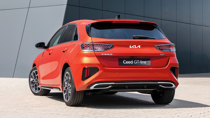 기아 Ceed GT-line 후측면