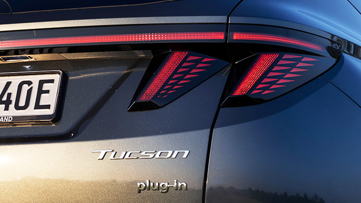 Tucson rear tail lamp close-up