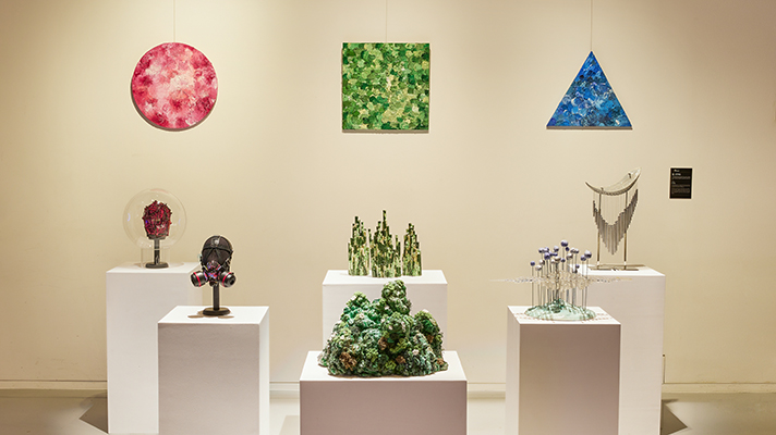 공기, 땅, 대양을 9개의 소작품으로 구성한 작품명 결