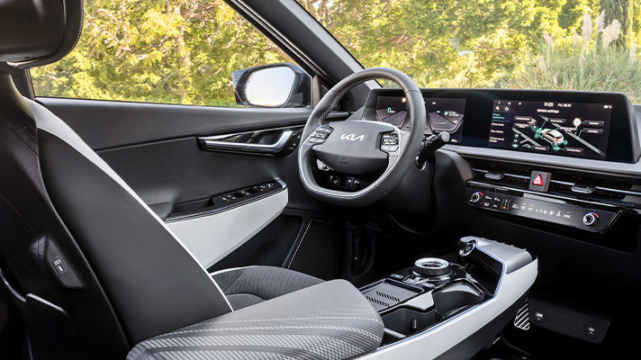 EV6 운전석 인테리어