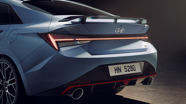 현대자동차 아반떼 N 후면부