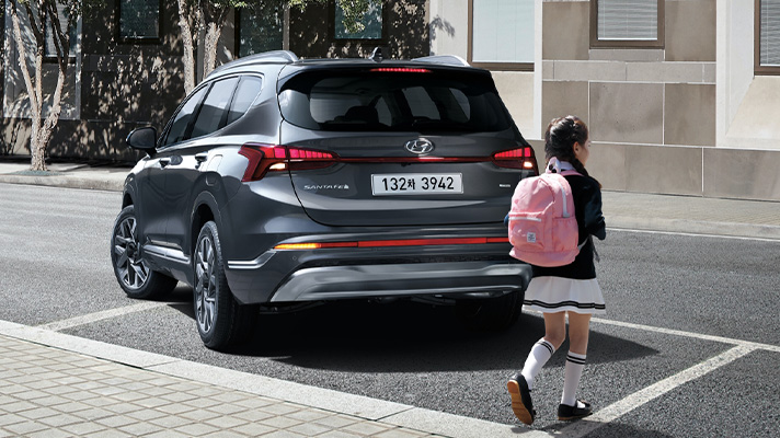 후진 시 사고를 막아주는 기능