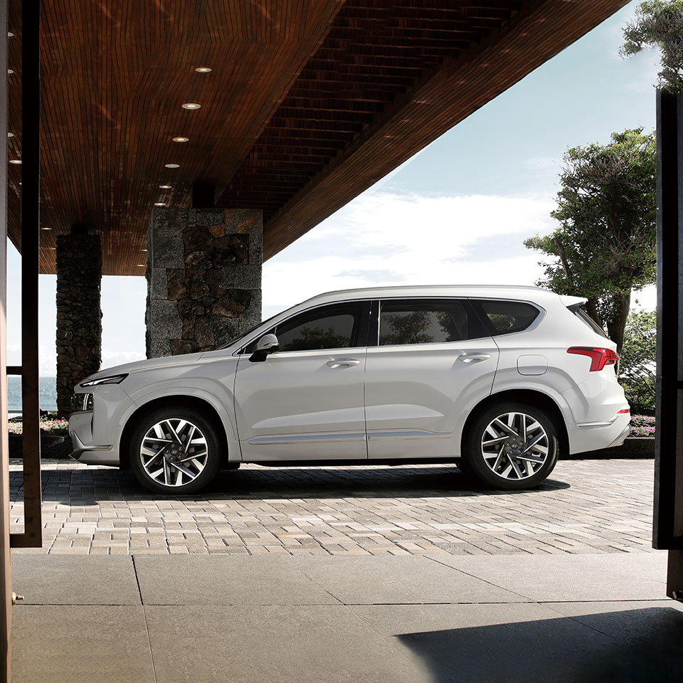 현대자동차 4세대 싼타페의 측면