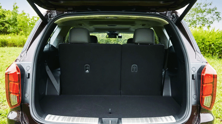 접기가 가능한 3열 시트