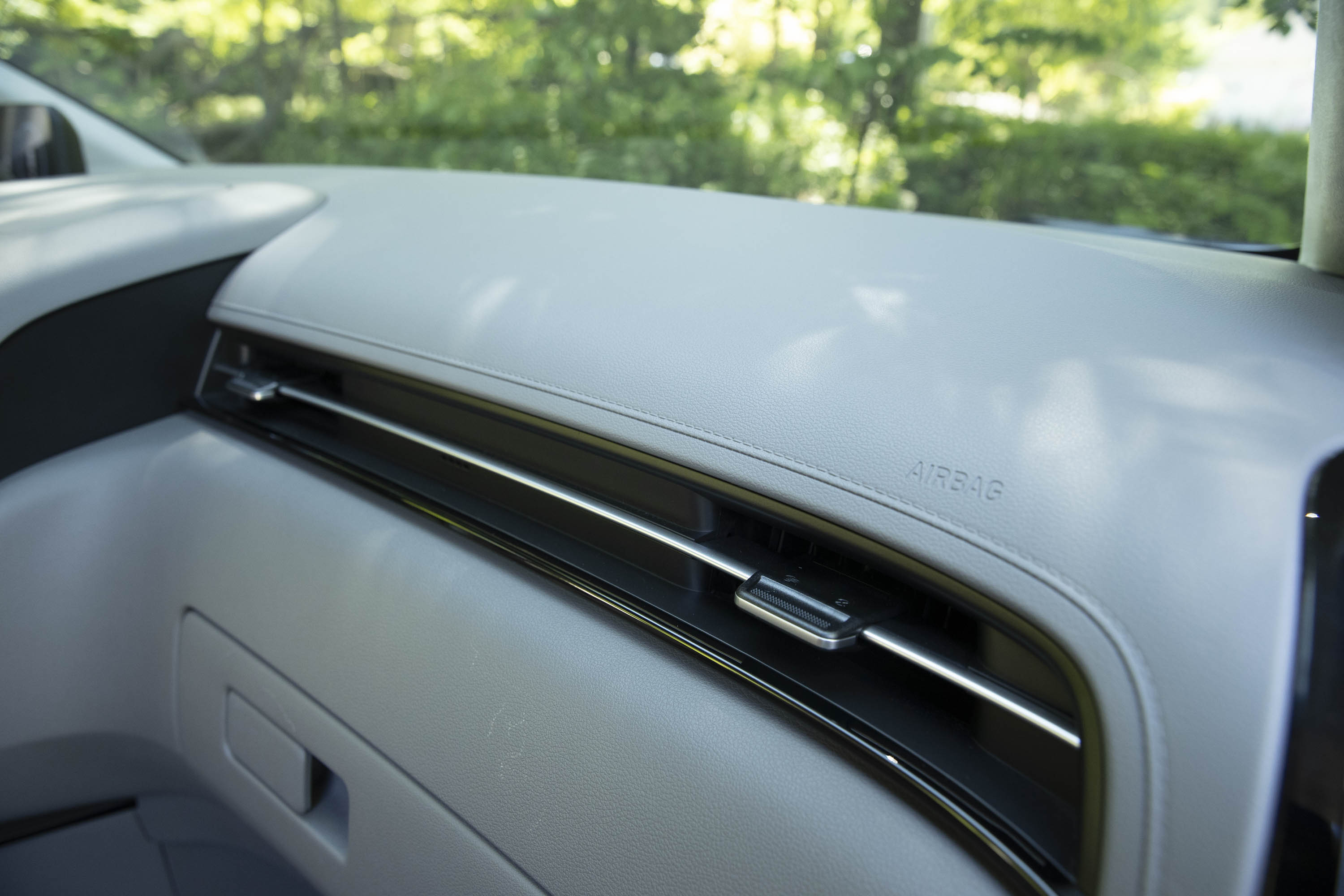 현대자동차 스타리아 대시보드, 천정과 필러