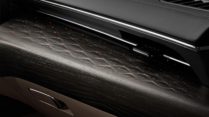 기아 K8 우드 그레인