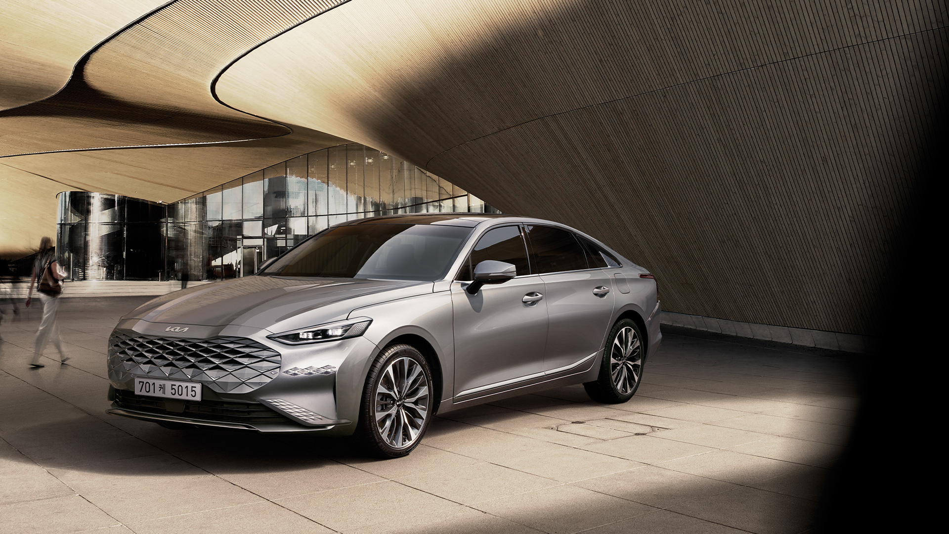 기아 K8 측면 앵글 뷰