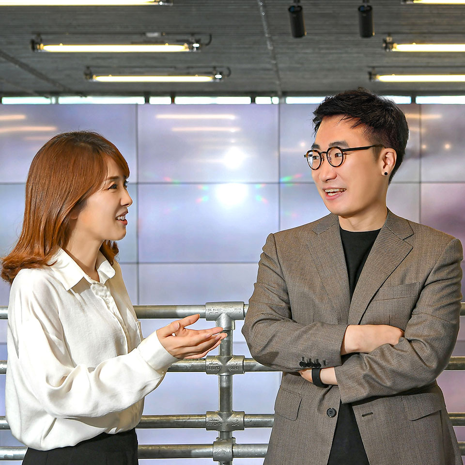 Senior Research Engineers Hye-Jin Choi, Young-Hoon Kim, and Wook-Jin Shin in Infotainment UX Development Team of Hyundai/Kia
