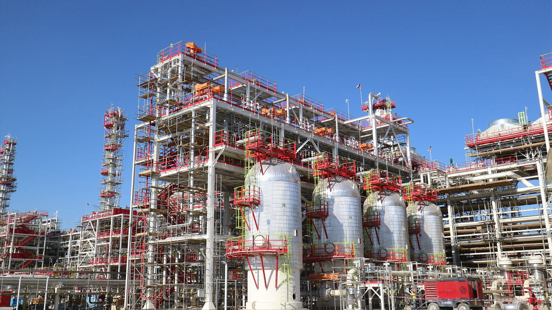 플랜트 철골구조물 이미지