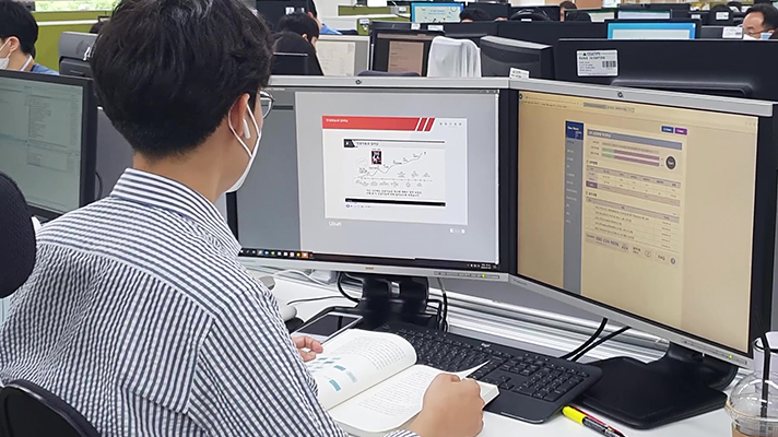 AI 강의를 듣는 현대엔지니어링 임직원