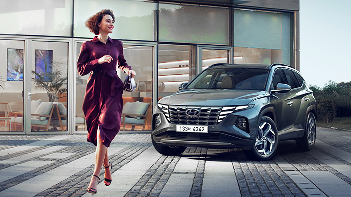 4세대 투싼의 전면부 앵글 뷰