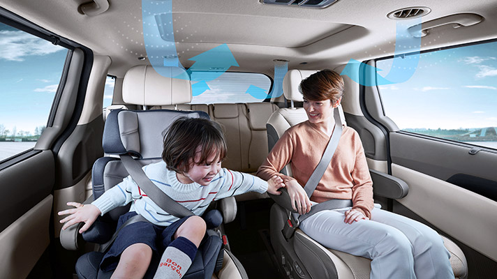 4세대 카니발 공기청정 시스템을 사용 중인 탑승자