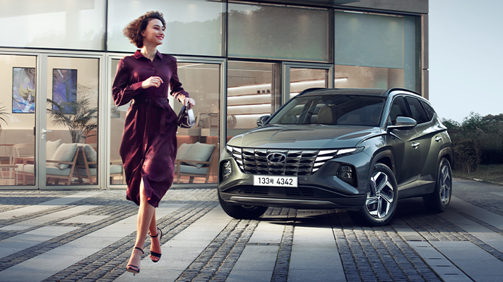 주차된 4세대 투싼