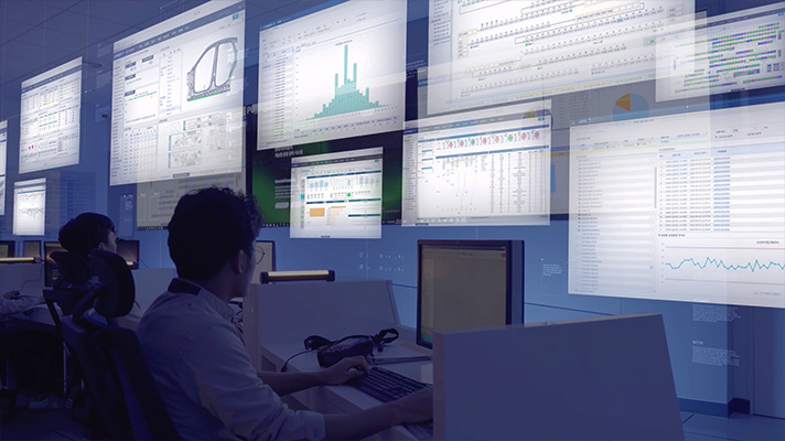 빅테이터를 다루는 연구원들 모습