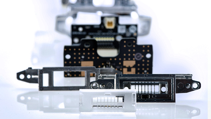 매트릭스 빔 LED 및 옵틱렌즈