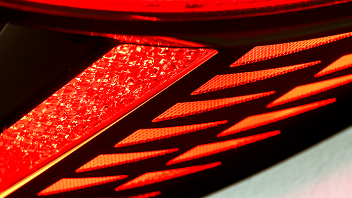 4th generation Tucson tail lamp image (ON)