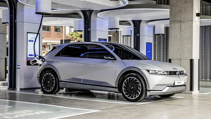 충전중인 현대자동차 아이오닉 5