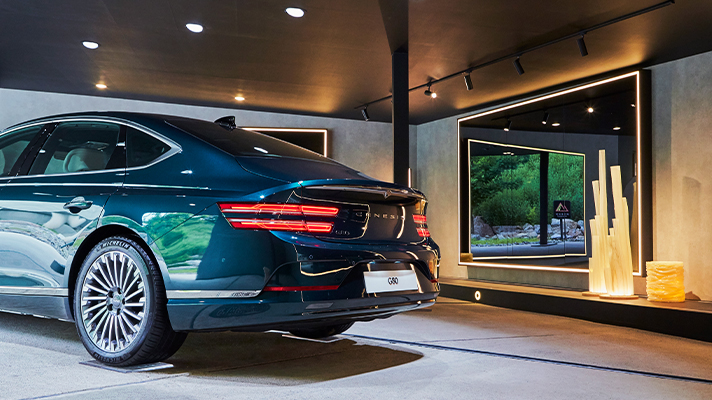 RE:CREATE 전시장 속 제네시스 G80